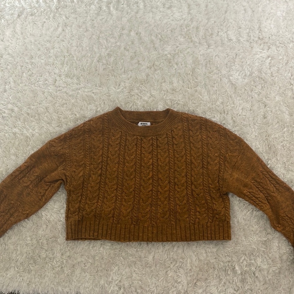 BB Dakota sweater